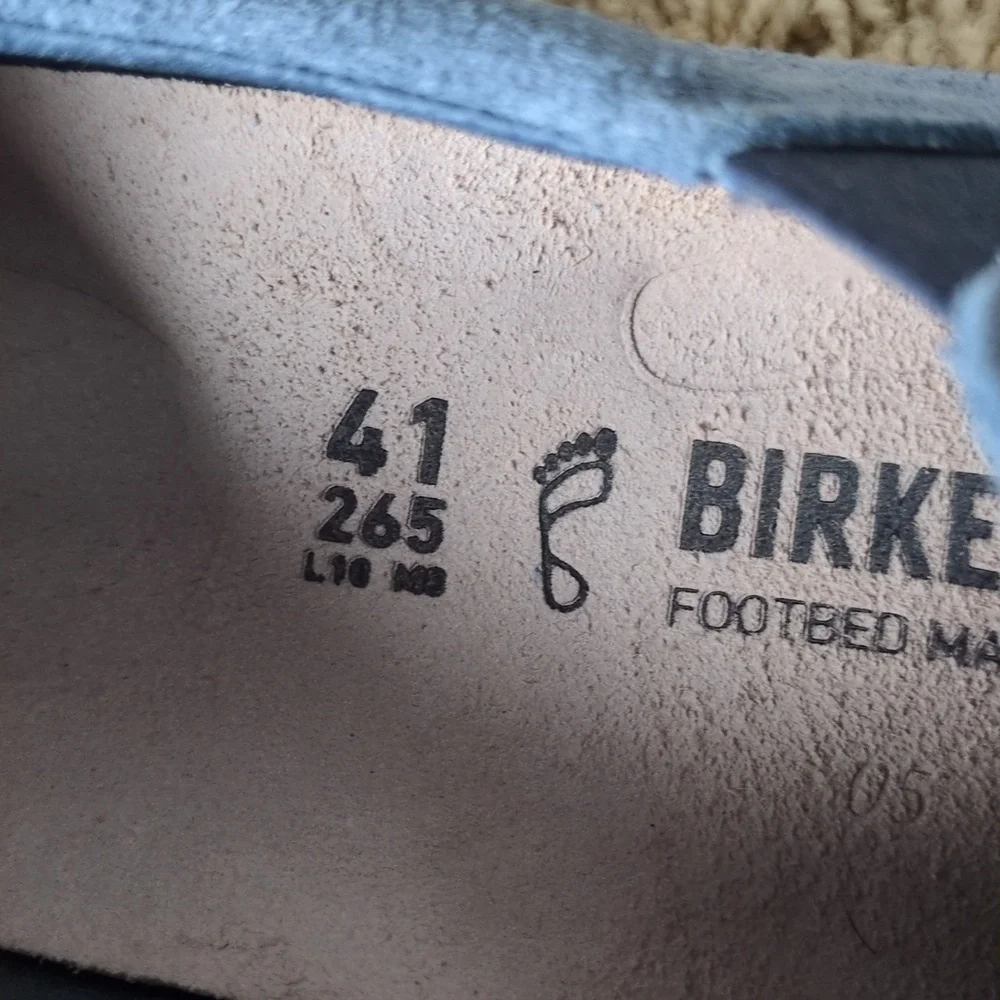 Like New Birkenstock Slip-ons 41 - Picture 5 of 5